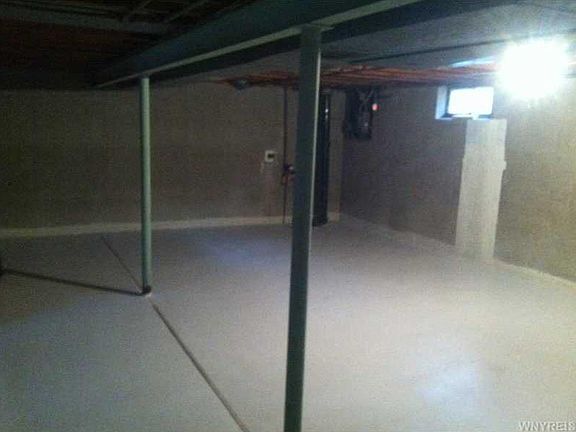3rd image of 2884 Seneca St