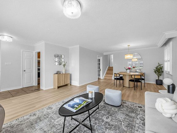 5th image of 34 Marilake Dr