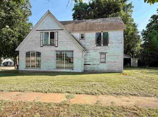 727 N 7th St, Perry, OK 73077