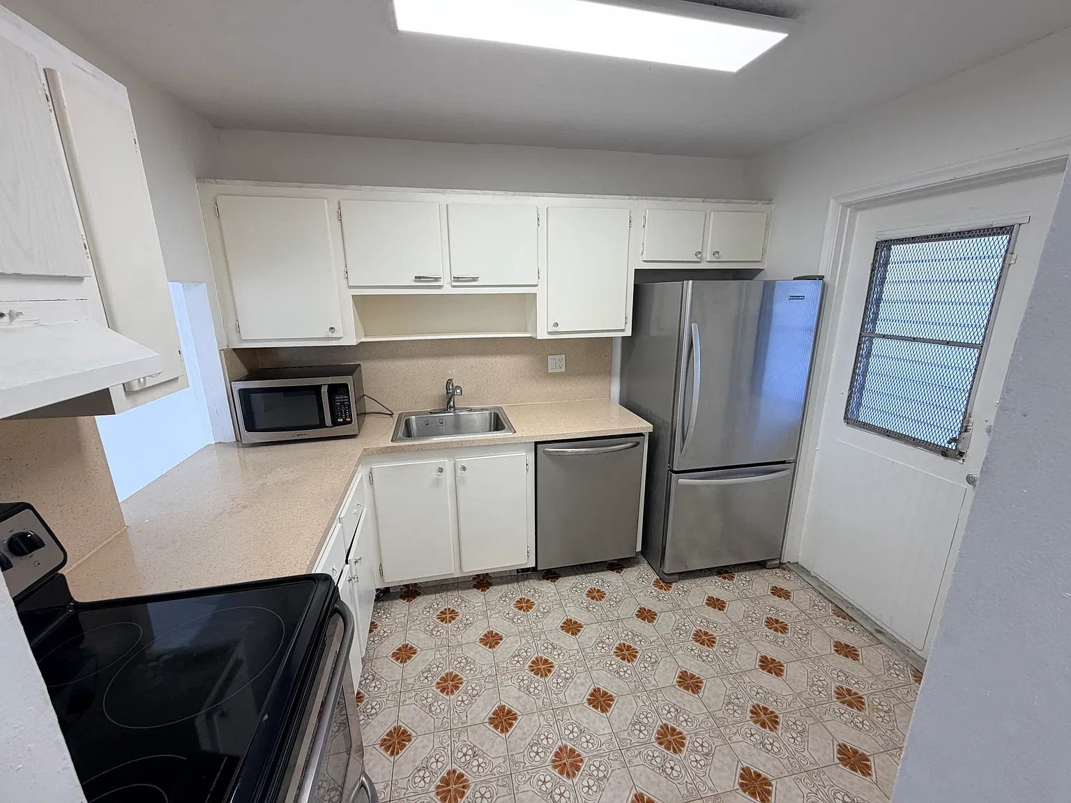 1 bed, 1.0 bath, 775 sqft, $1,550 — Photo 4