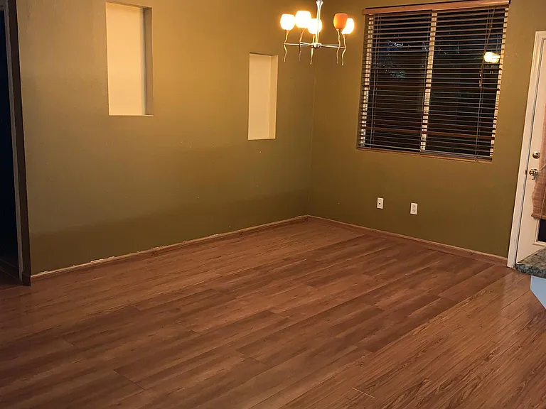 377 Coventry Cir — Photo 8