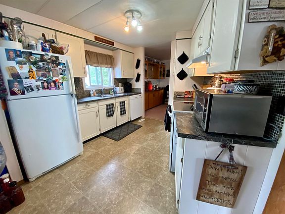 3rd image of 8519 76th St