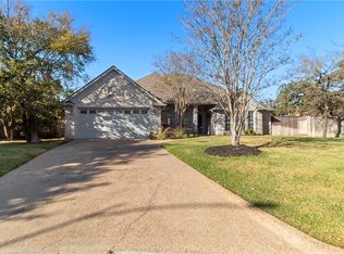 2203 Kuykendall Cir, Bryan, TX 77808