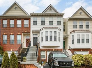 6623 Creek Point Way, Alexandria, VA 22315