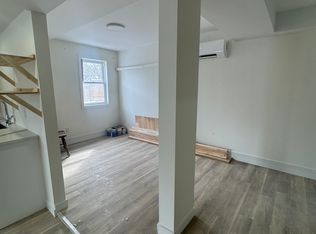 1016 Maitland Ave #B, Ottawa, ON K2C 2B6