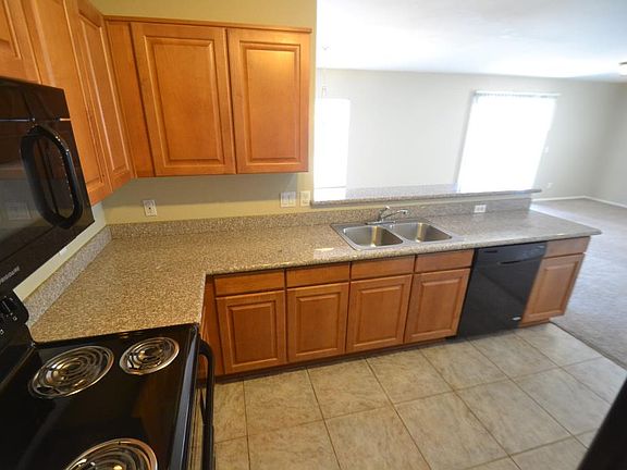 5th image of 11721 W Laurel Ln