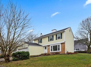 2807 Garden Dr, Lisle, IL 60532