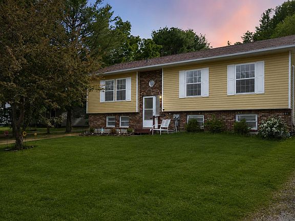 2nd image of 11 Robinson Dr