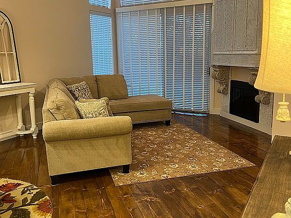 4th image of 8501 Heather Downs Dr