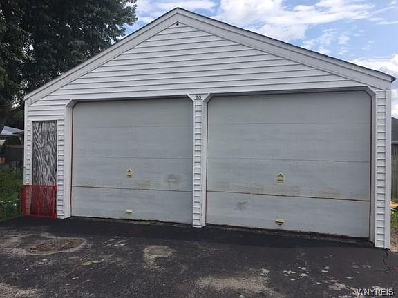 2nd image of 20 Cotton St