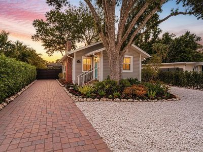 2250 HILLVIEW STREET, Sarasota, FL, 34239