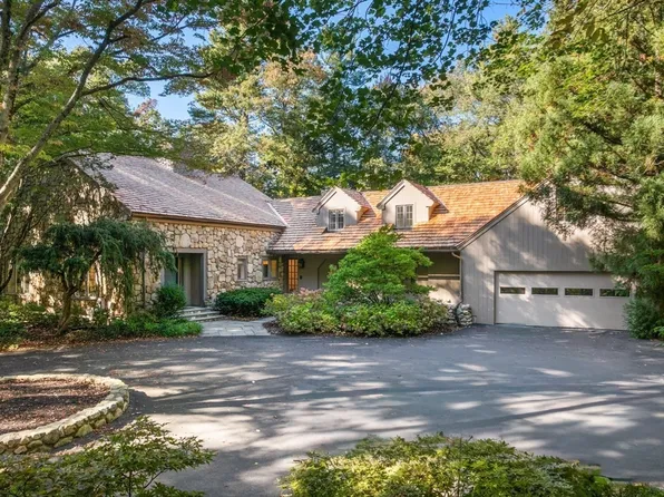 24 Trailside Rd, Weston, MA 02493