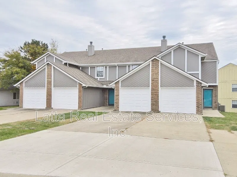 2120 Highridge Dr #D