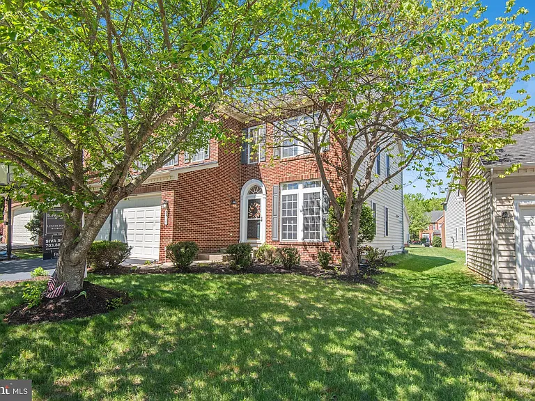 8416 Churchside Dr — Photo 16