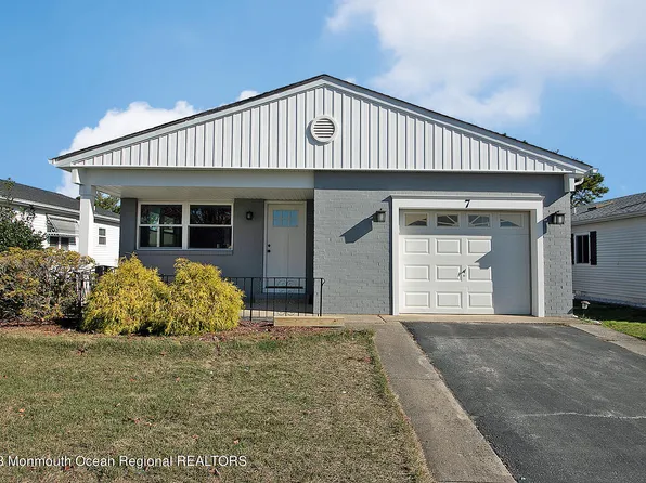 7 Coborca Way, Toms River, NJ 08757