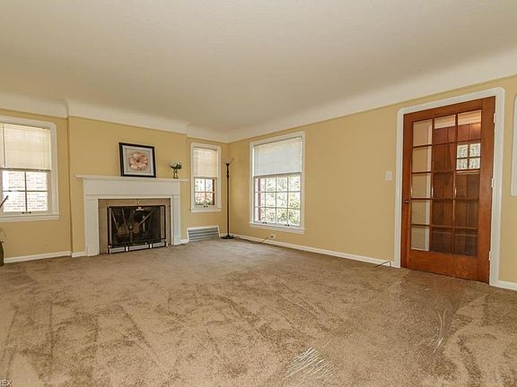 4th image of 254 E 266th St