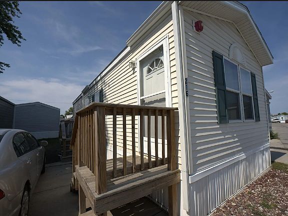 2nd image of 8800 S Harlem Ave Trailer 216