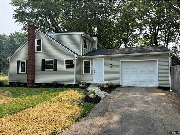 2nd image of 3054 Cold Springs Rd