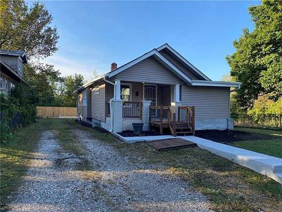 2nd image of 2615 Hickman Dr