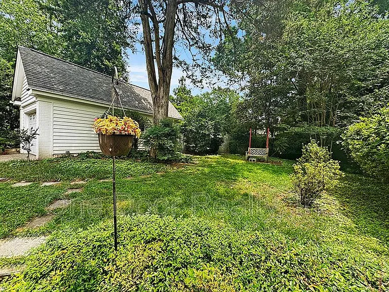 209 Indian Springs Rd — Photo 27