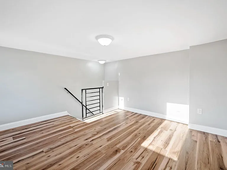 2131 E Clearfield St — Photo 19