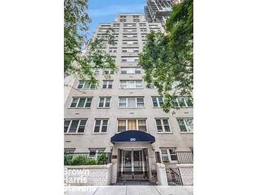 Sold by Douglas Elliman | media 8