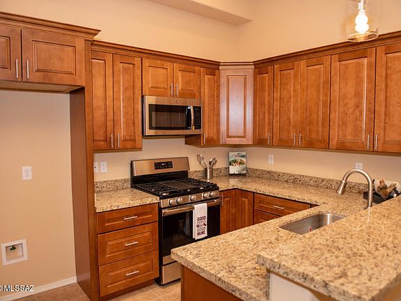 5th image of 1204 Lombard Way