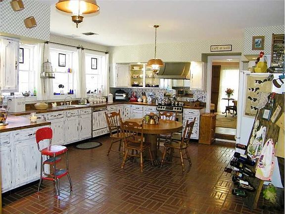 5th image of 7219 Sheringham Dr
