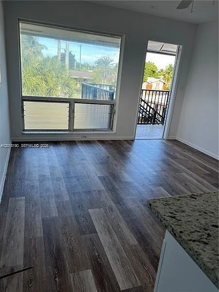 Building Photo - 5741 NE 18th Ave #2A