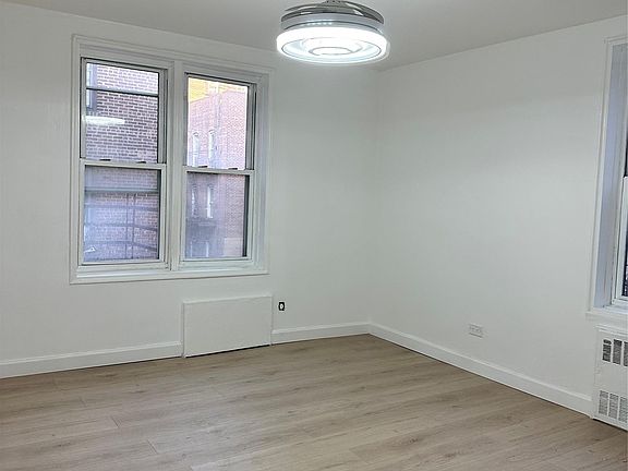 5th image of 43-43 Kissena Boulevard #407