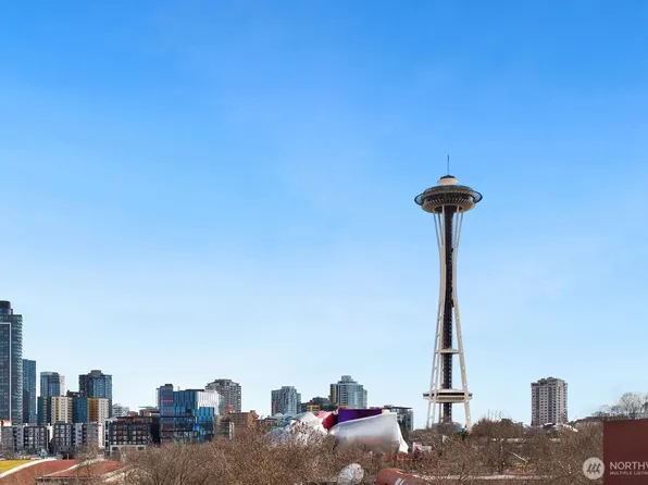 621 5 Avenue N #301, Seattle, WA 98109