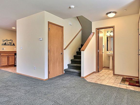 4th image of 2847 Hannen St