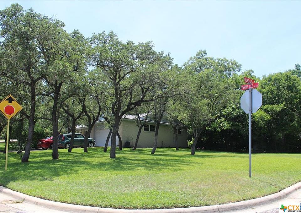 1st image of 880 Verna Lee Blvd
