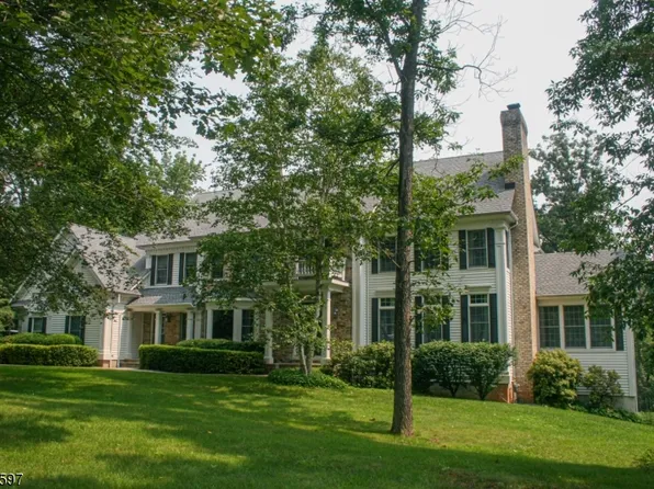 36 Royal Oak Dr, Bernards Twp., NJ 07931