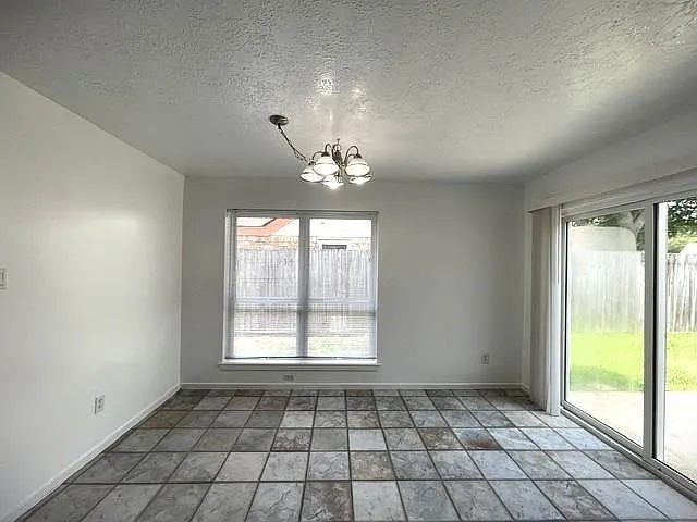 15523 Pensgate St — Photo 23