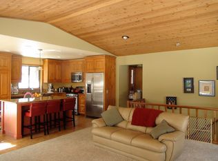 141 Mammoth Knolls Dr, Mammoth Lakes, CA 93546
