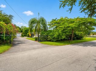 South Miami Gdn Heights, Miami, FL 33176