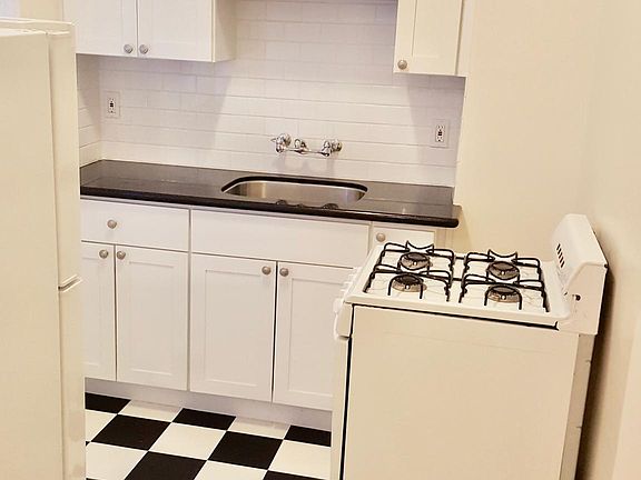 5th image of 627 Taylor St #23