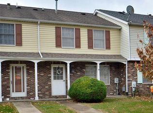 125 Meadow Gap Dr, Monroeville, PA 15146
