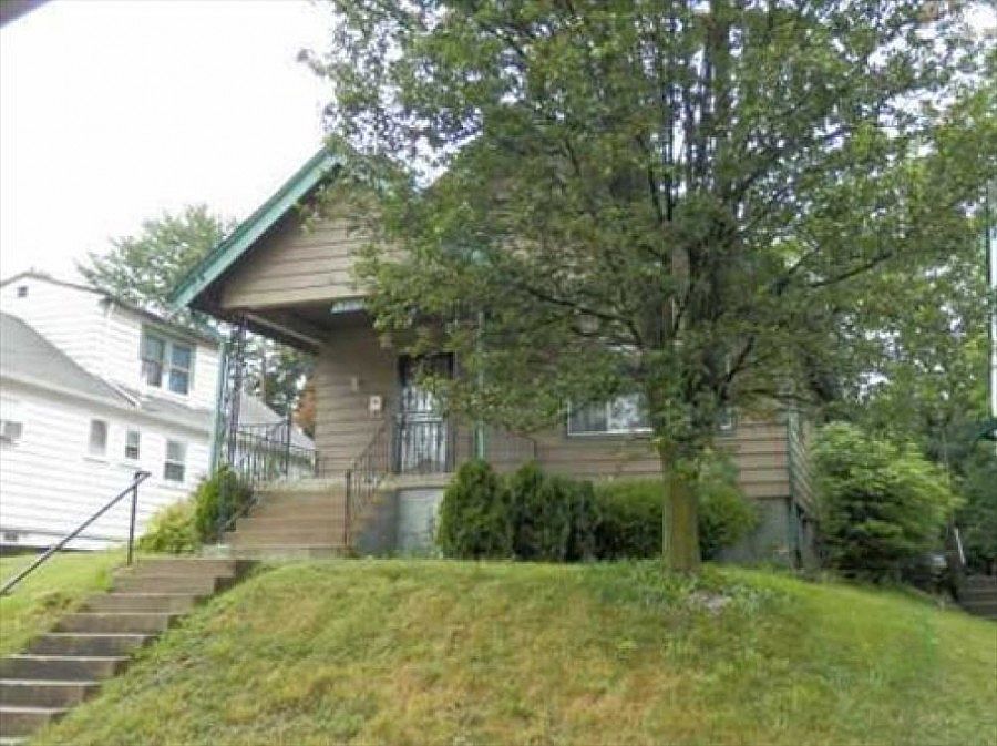 2nd image of 1505 Manss Ave