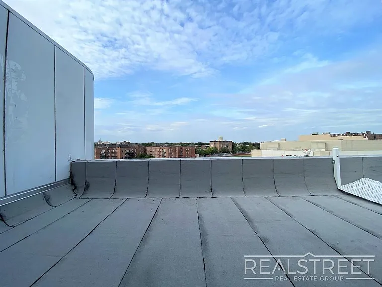 90-02 Queens Blvd #Penthouse 1 — Photo 6
