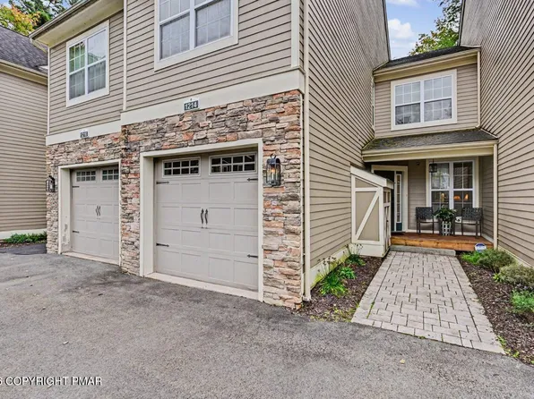 1214 Clymer Ln, Pocono Pines, PA 18350