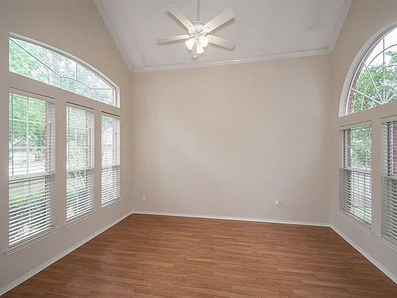 4th image of 2216 London Dr
