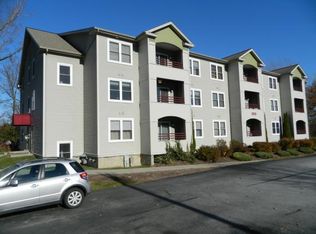 303 Lime Kiln Rd APT 14, South Burlington, VT 05403