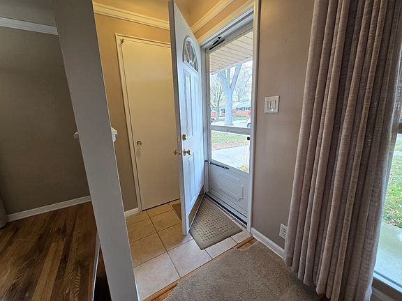 2nd image of 1371 Broadacre Ave