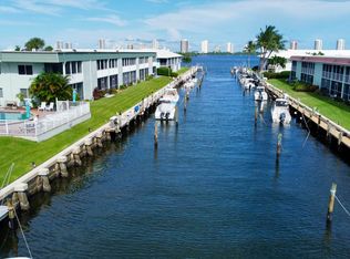 120 Wettaw Lane #210, North Palm Beach, FL 33408