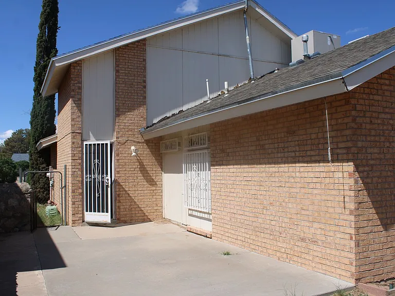 10936 Whitehall Dr — Photo 29