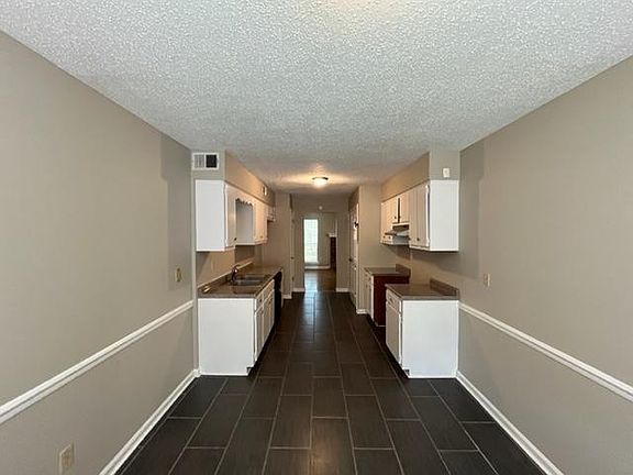 3rd image of 2443 Chiswood St