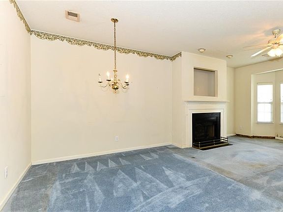 3rd image of 106 Heritage Creek Way