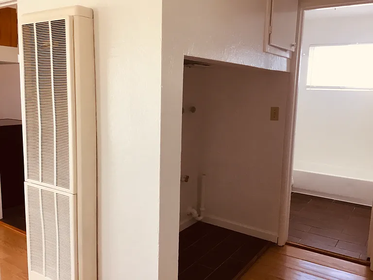10 W Swain Rd — Photo 17